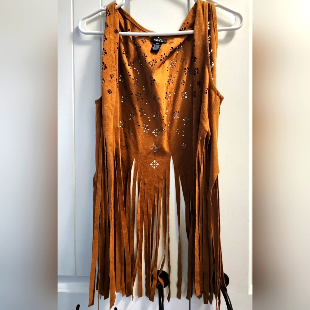Rue21 S/M Ruffle Vest